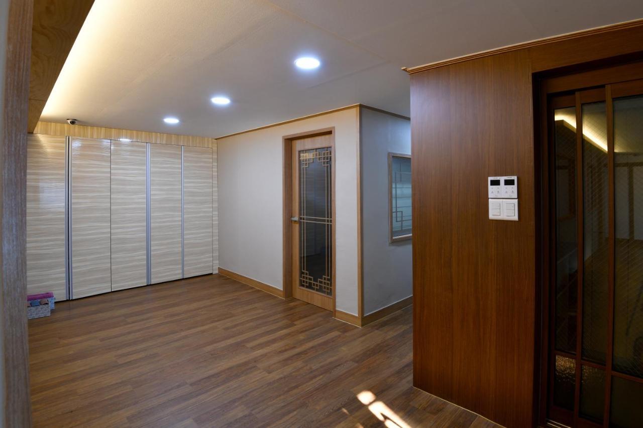 Guma Modern Hanokstay Daegu Ngoại thất bức ảnh